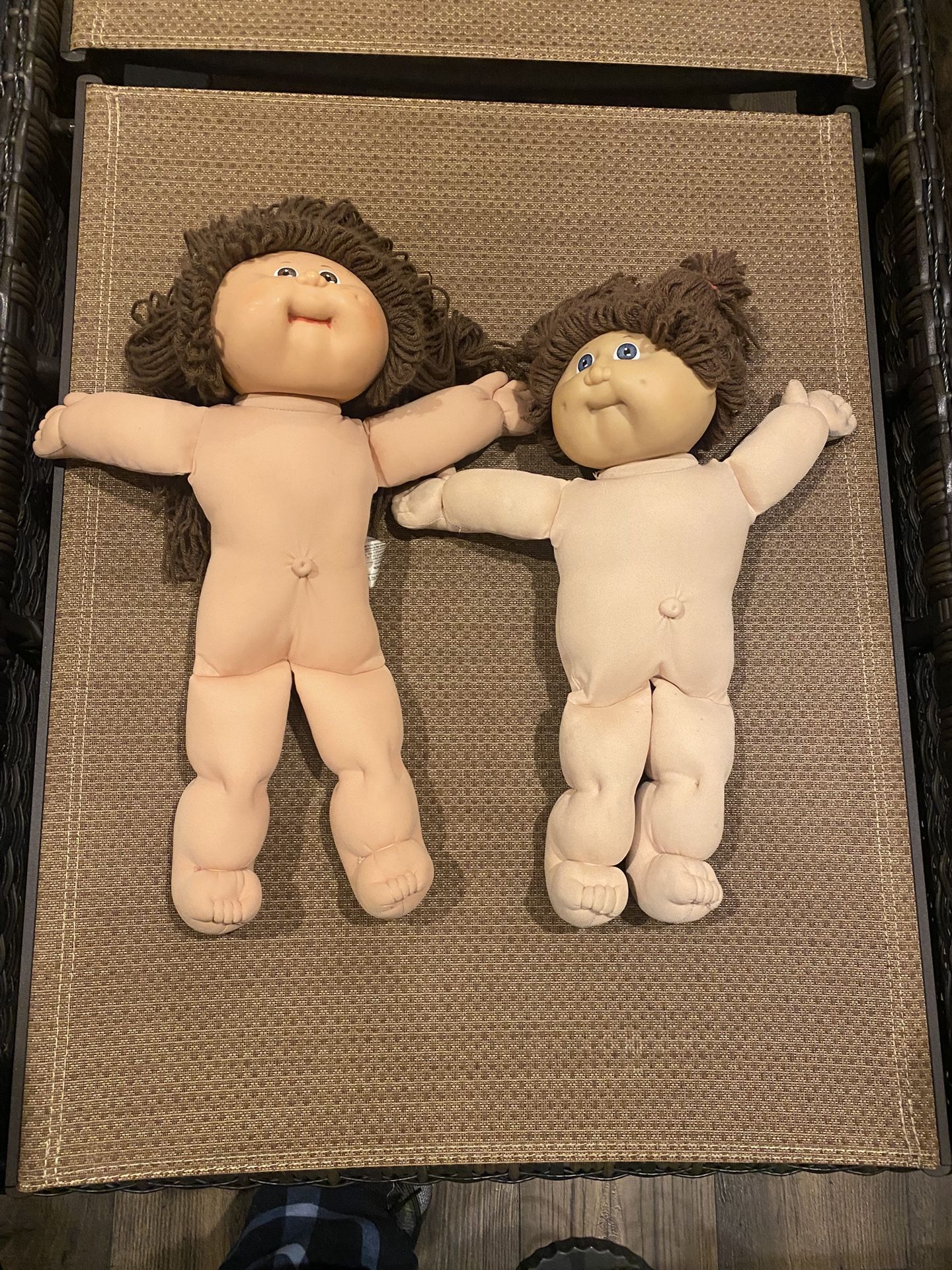 2 Older Cabbage Patch Kids . Made By Coleco Co . 