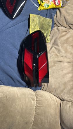 2024 2026 BMW X5 driver side tail light