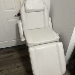 Esthetician Bed