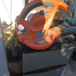 Leaf Blower 250 Miles Per Hour Variable Speed 