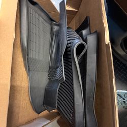 Genuine Subaru All weather mats Subaru Solterra Toyota BZ4x