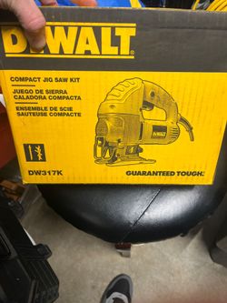 DEWALT DW317K Compact Jig Saw Kit