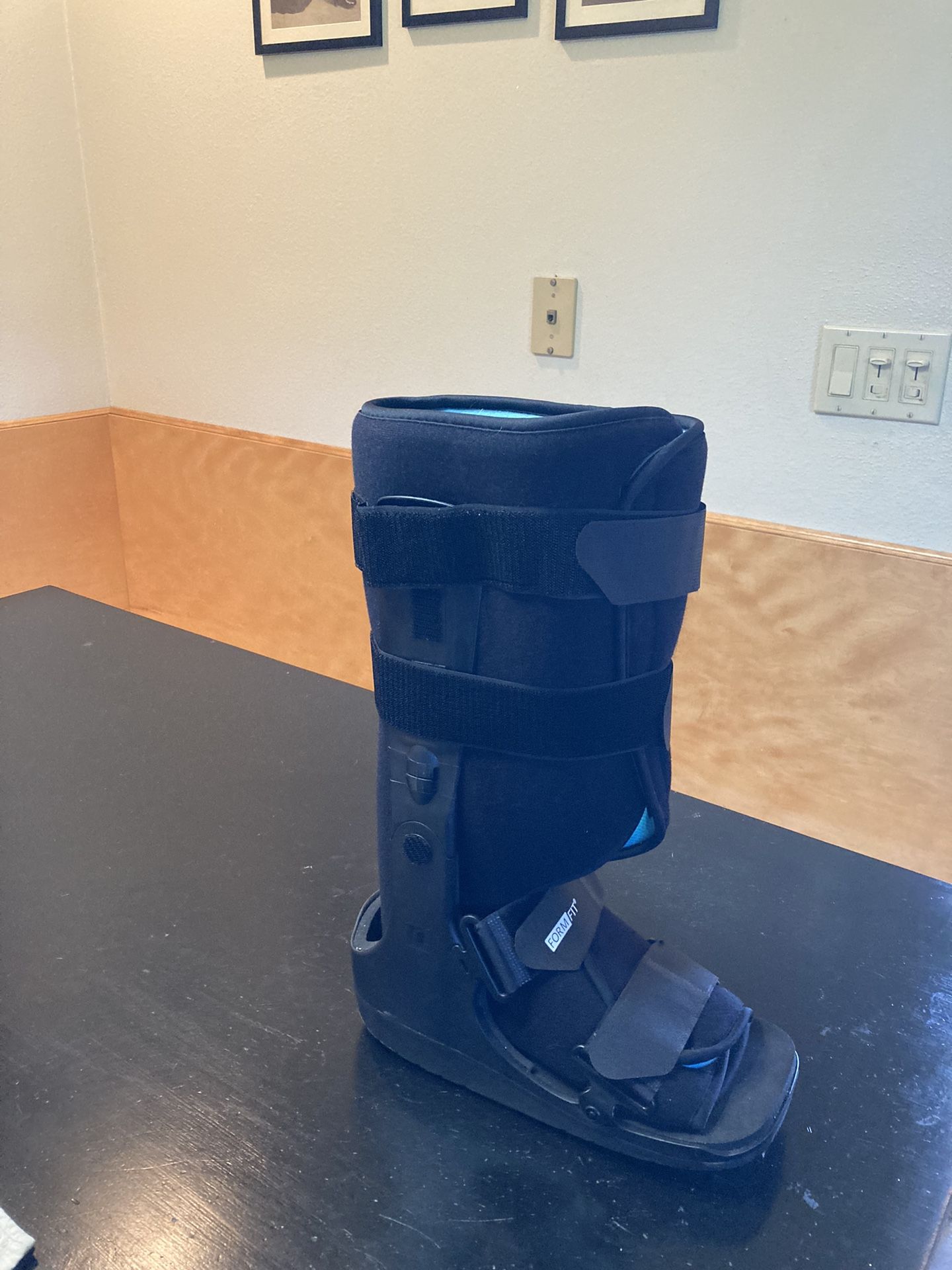 Tall Xlg Walking Boot
