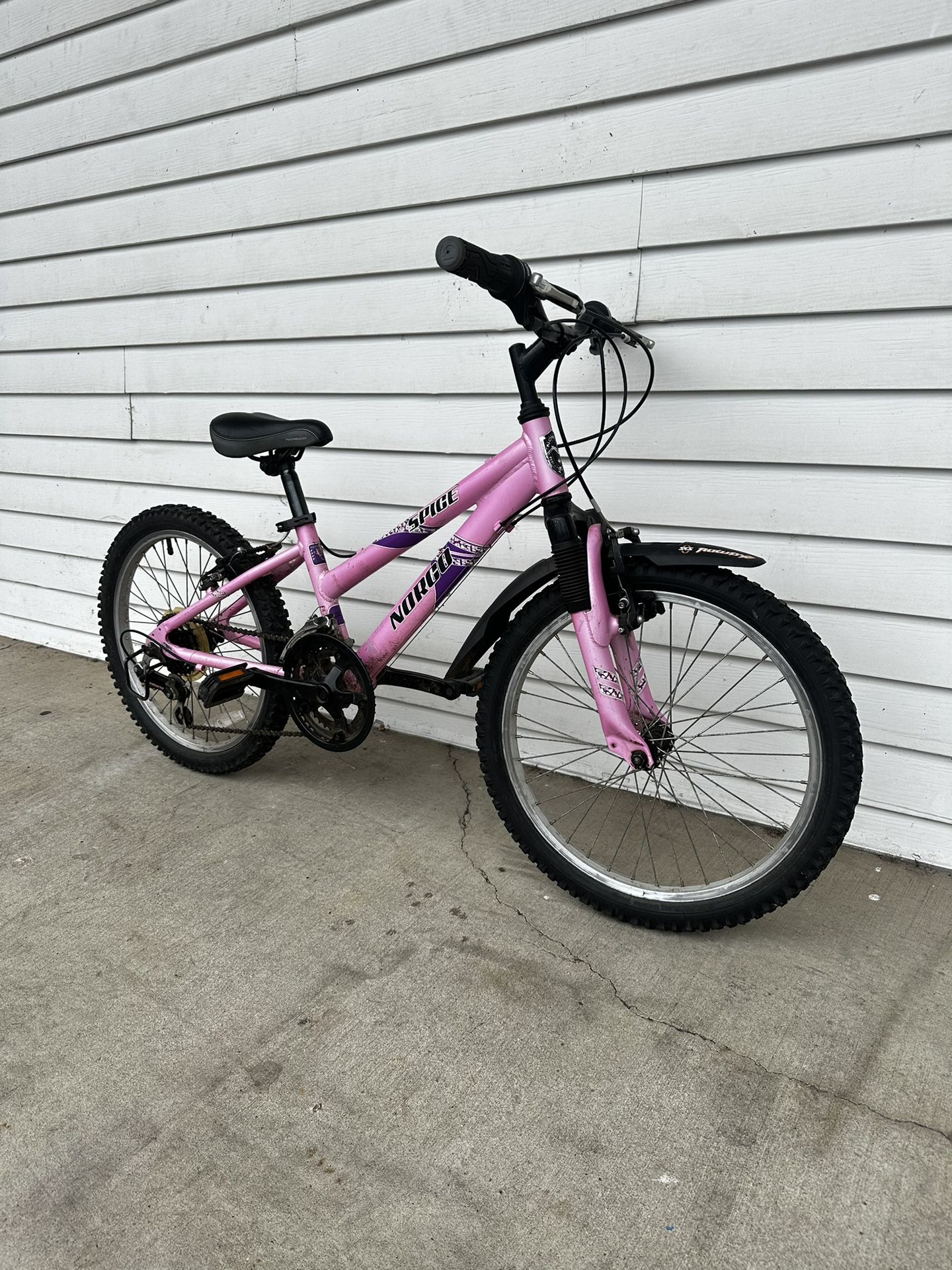 Girls Mountain Bike