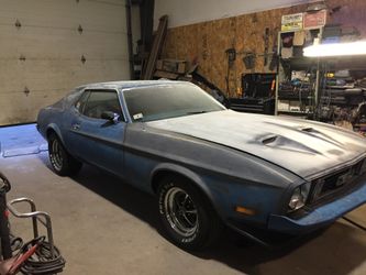 73 mustang 351 Cleveland motor.