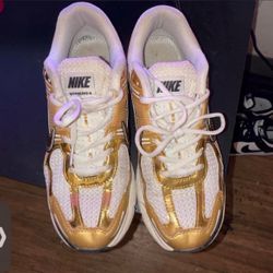 Nike Vomero 5