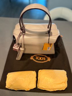 TOD'S structured satchel in delicate leather featuring contrast trim