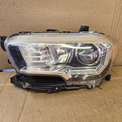Toyota Tacoma 2016 2017 2018 2019 2020 Headlight 