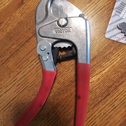 Victor PVC Cutting Tool W/replacement Blades