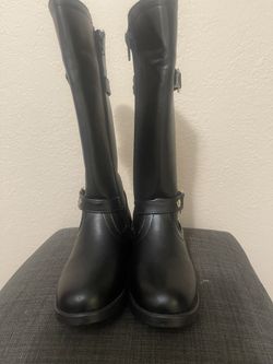 Girls Boots