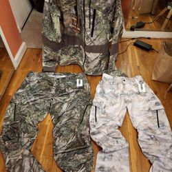 Prevail Outdoors Camo Hunting Gear - Hooded Jacket & 2 Pants - All For $80- Brand New! 