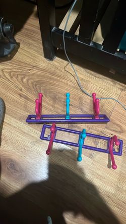 2 Coat Racks
