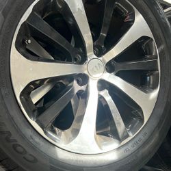 18”. 5x114.3.  Kia OEM. $700