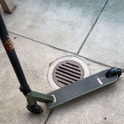 Lucky Pro Scooter 