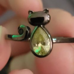 Black Cat Ring w/ Pale Green Stone
