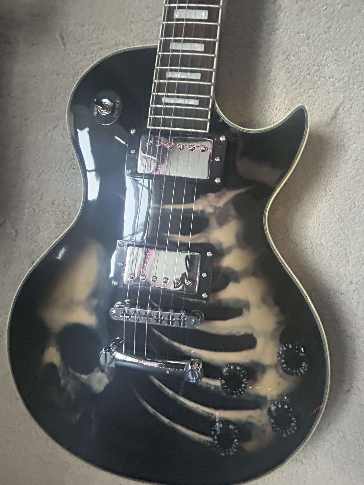 Leo Jayme’s Skull Guitar