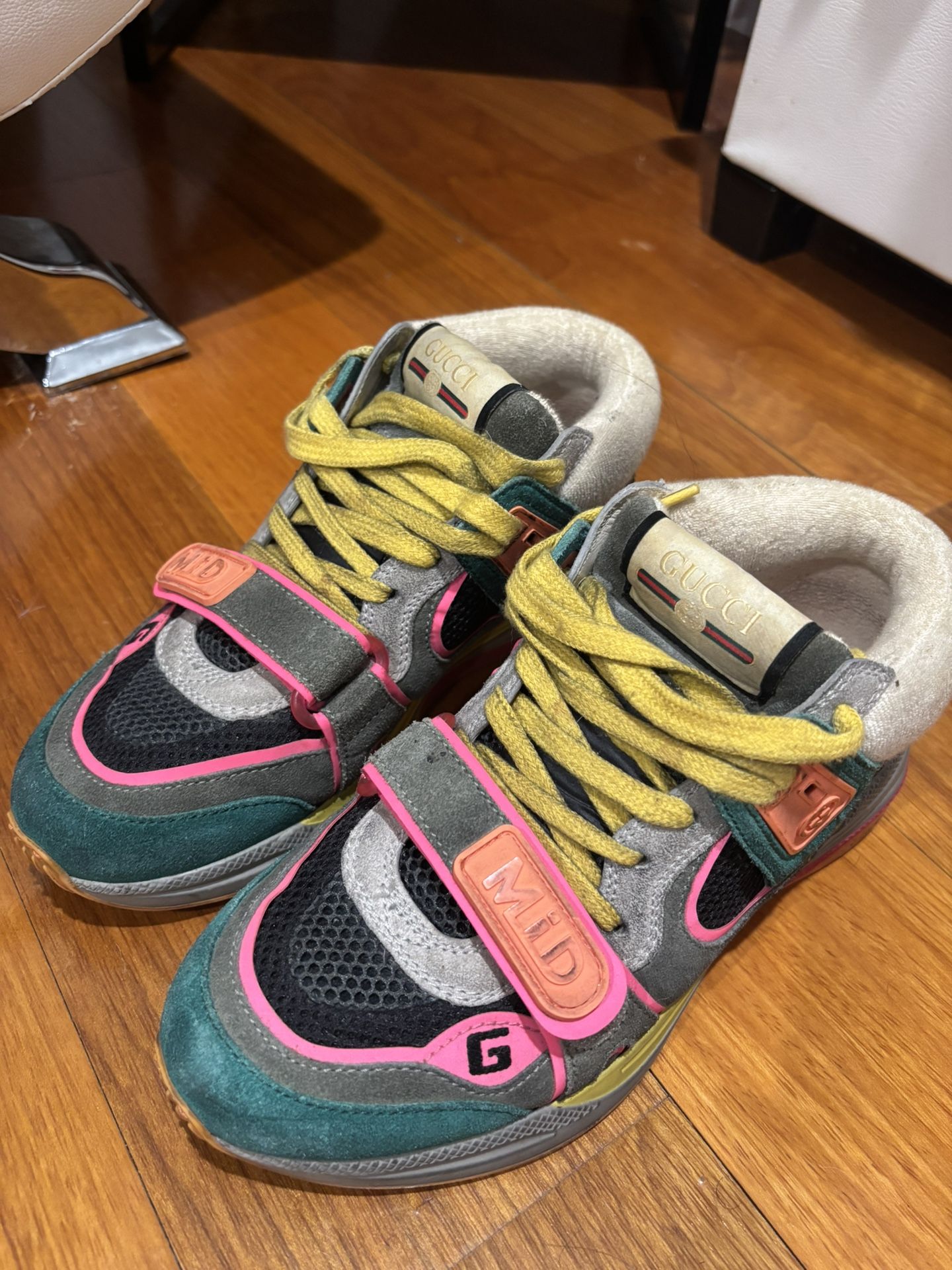 Gucci Women Sneakers