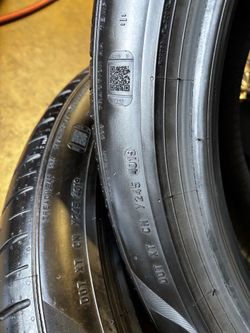 Pirelli 275/40/21 new