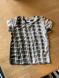 2T tie dye shirt