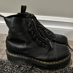 Dr.Martens Women’s Size 9