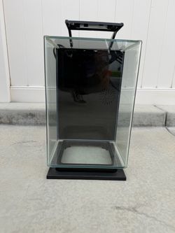 Marineland 5 gallon aquarium