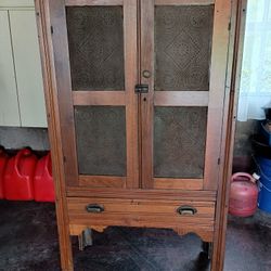 Pie safe