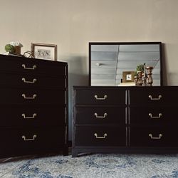 Set Of Mahogany Dressers & Mirror 