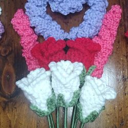 Crochet Valentine Bouquets 