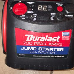 Duralast 700 Peak Amps Jump Starter With Inflator 