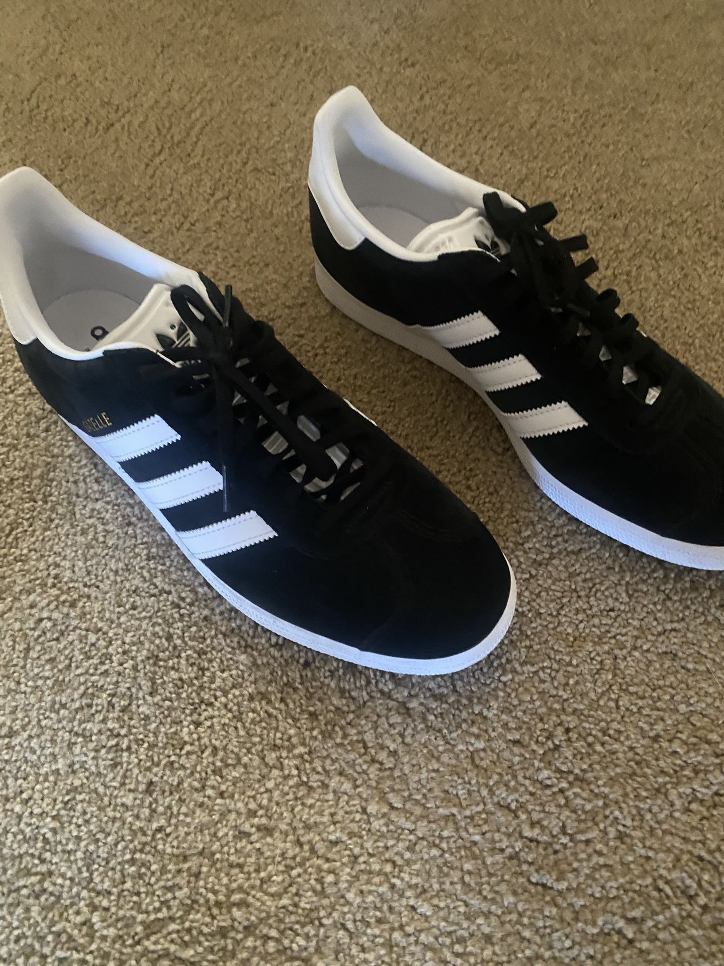 Adidas Gazelle Never Worn Size 11