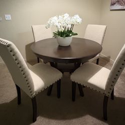 Dining Set With 4 Chairs 