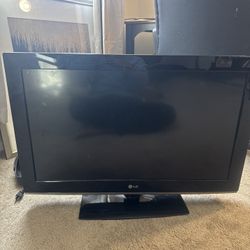 32inch Black LG TV