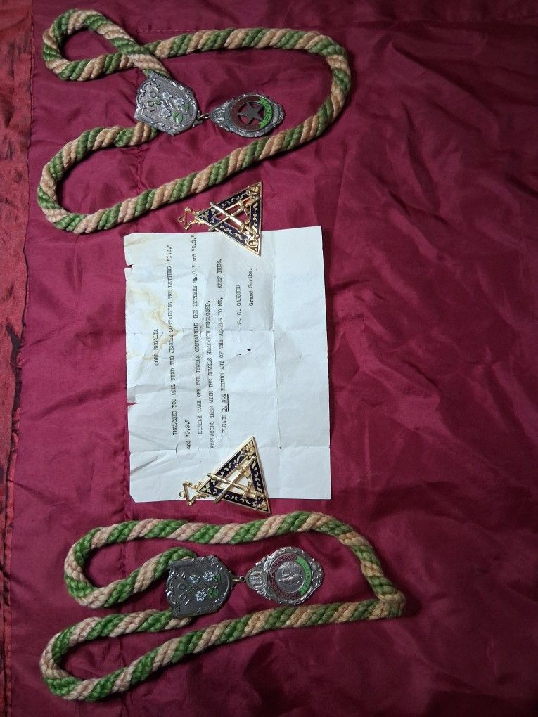 Ventage  Odfellow Memorabilia 