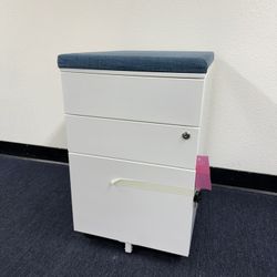 Rolling Cabinet With Lock And Seat
