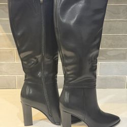 Knee High Boots SIZE 8