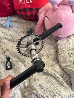 3 Piece Crankset with Bottom Bracket