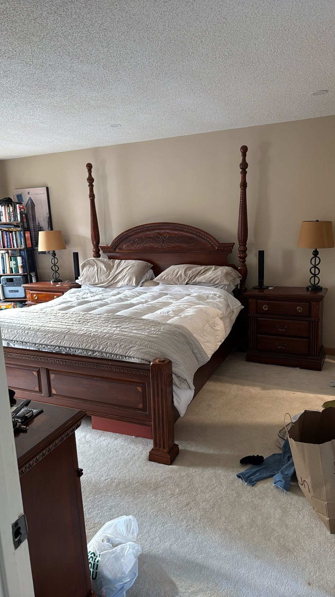 Bedroom Set. Five Piece.