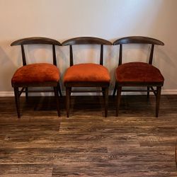 Set Of 3 Vintage Mid Mod Chairs 