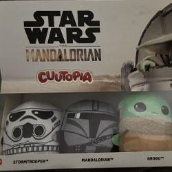Star Wars “The Mandalorian” Cuutopia Plush Set