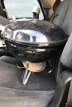 BBQ grill 25 dollars only used once