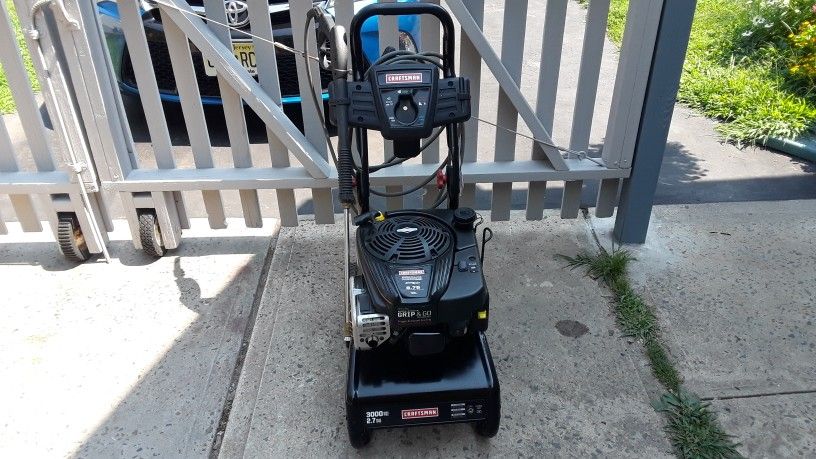 Craftsman 3000 psi, 2.7 gpm pressure washer