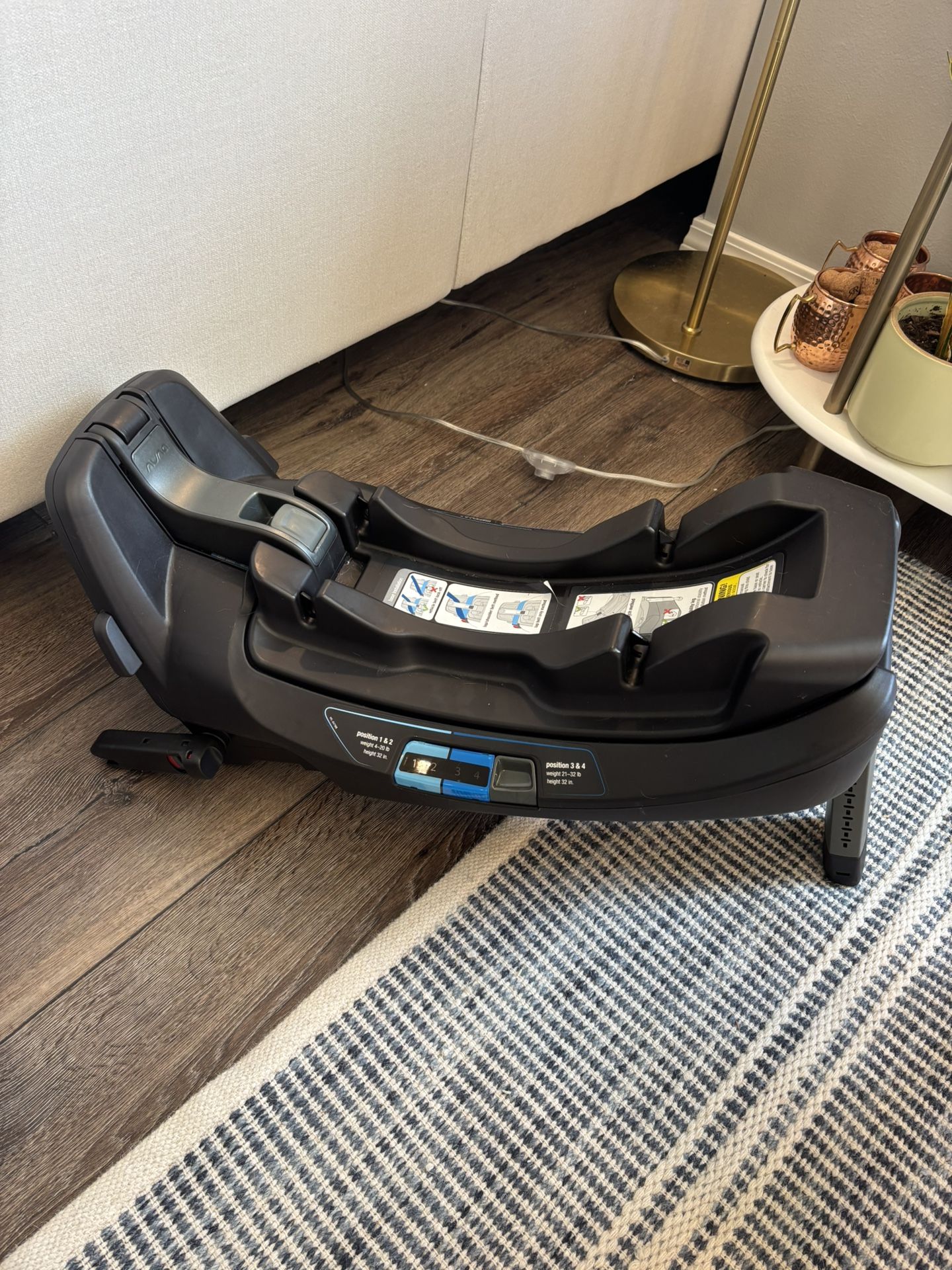 Nuna Pipa car Seat Base