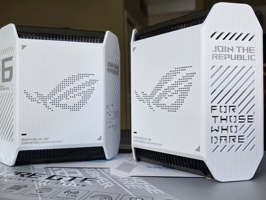 ASUS ROG Rapture GT6 (2 Pk) - Tri-Band WiFi 6 Gaming Mesh System in White