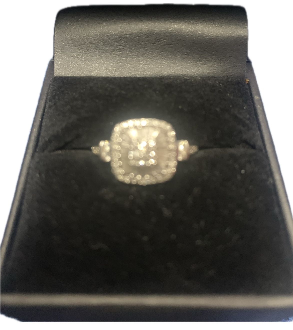 🔥🔥 Diamond Vintage Inspired Ring (1/2 ct. t.w.) in 14k White Brand New in Box🔥🔥