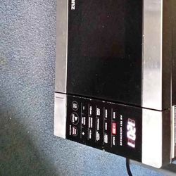 Working microwave