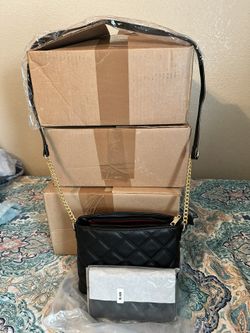 Pretty Quilted Black Purse With Strap