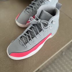 Jordan 12 Wolf Grey Size 6youth