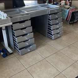 Makeup Vanity W/ Mirror & Bluetooth 