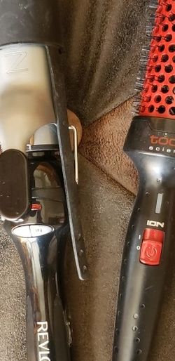 2 Hair Tools