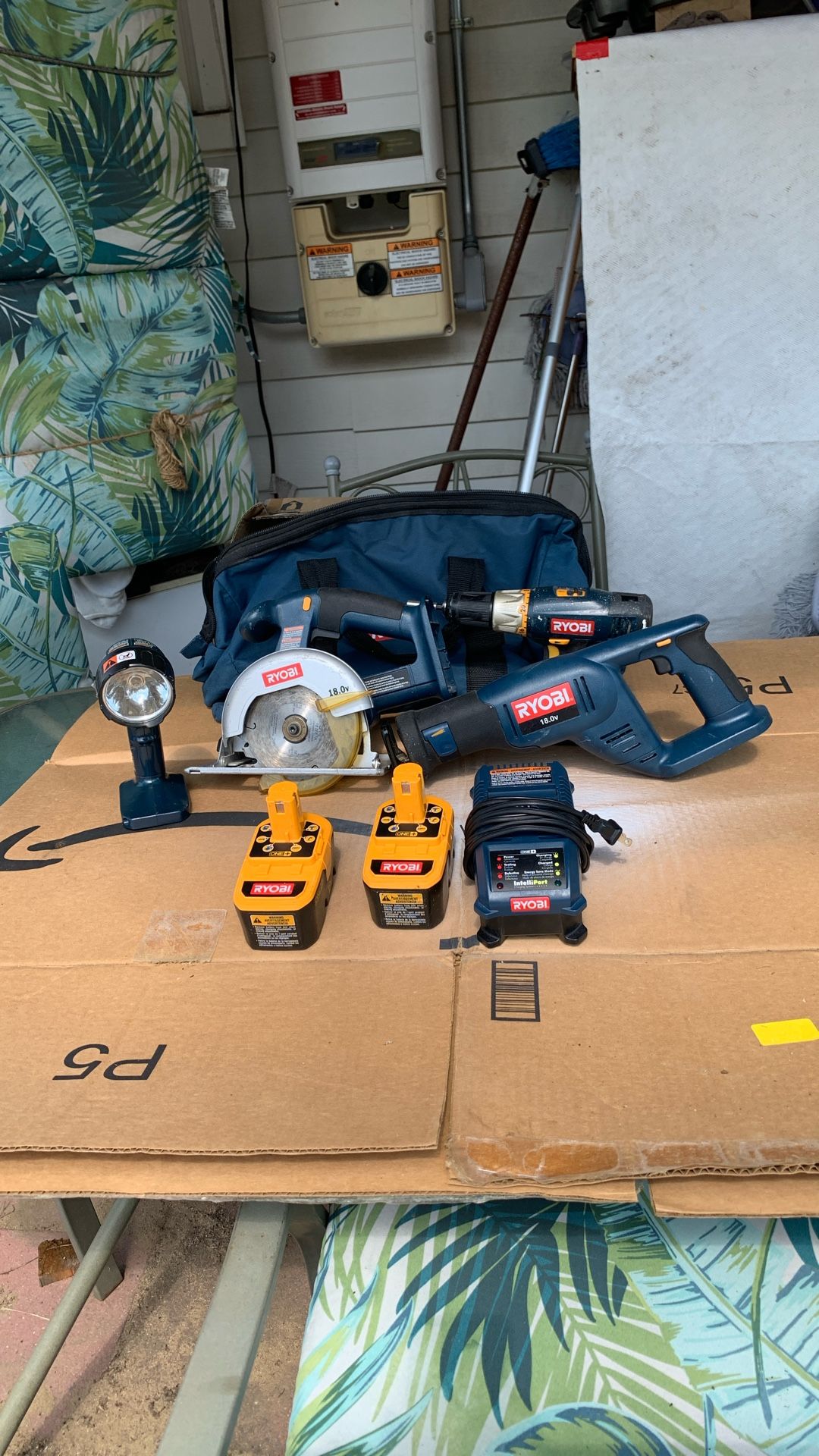 RYOBI 7 Pieces Set